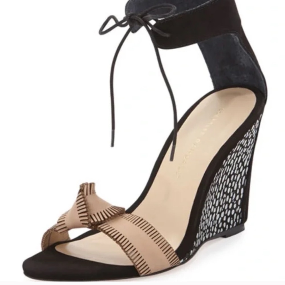 LOEFFLER RANDALL Nora Patterned Ankle-Cuff Wedge Sandal, Wheat/Black Size 9
